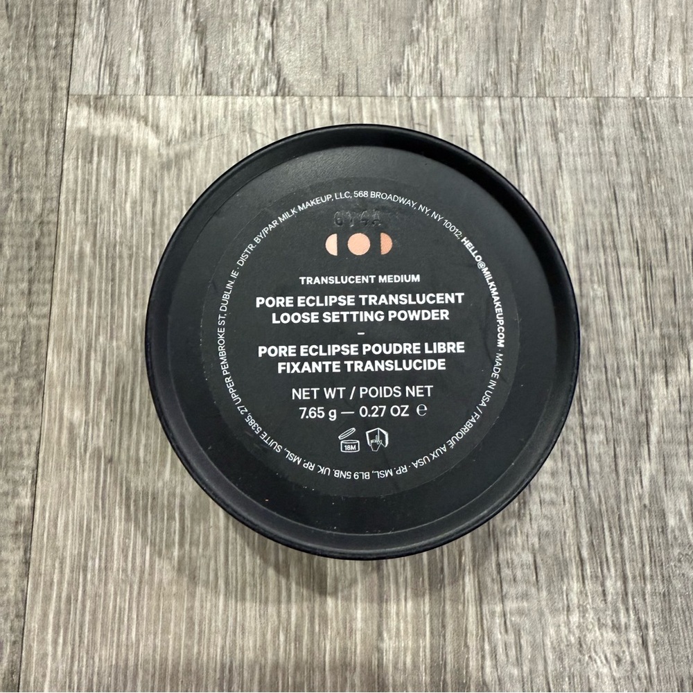 Milk pore eclipse translucent Loose Setting Powder - Picture 2 of 3